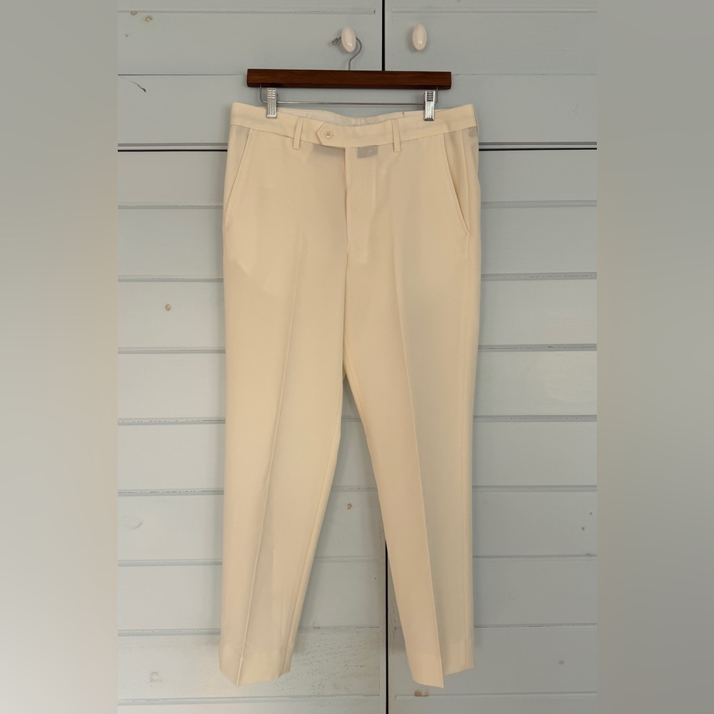 Men’s Nautica Bi-Stretch Dress Pants - Size 32x29 - White color - New with Tags